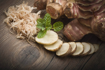 Galangal siekany w oleju sojowym 100g